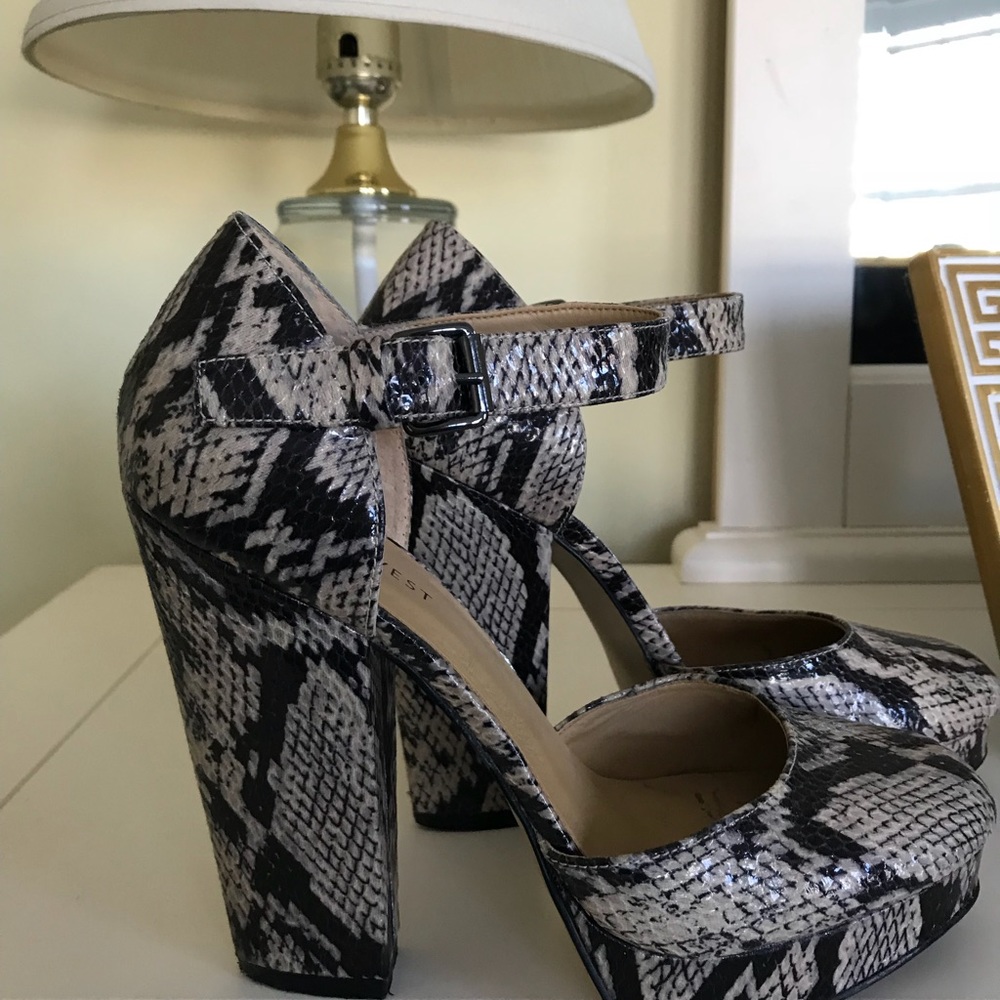 Nine West snakeskin heels size 7-1/2 - Picture 4 of 8